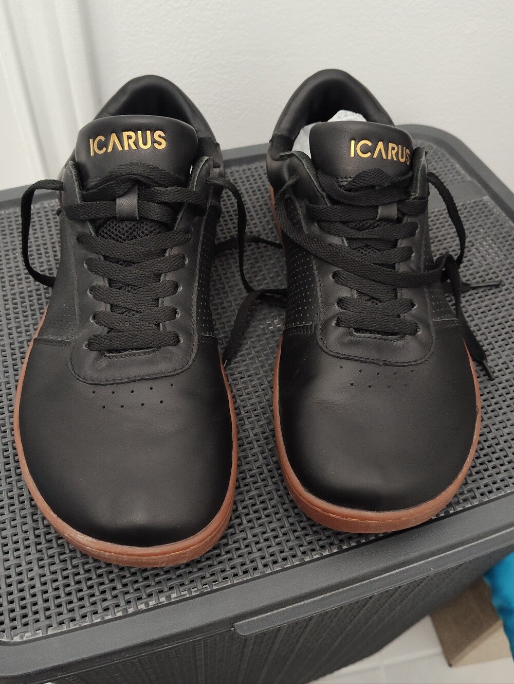 Icarus Ascent Gen 2 Black with Gum Sole Size 10.5US